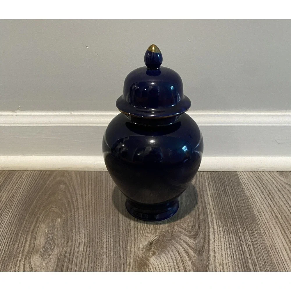 Vintage Blue Ginger Jar 8.5